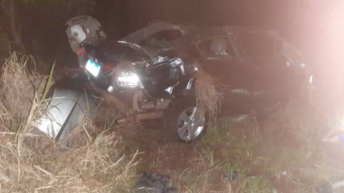 Acidente ocorreu na madrugada deste sábado