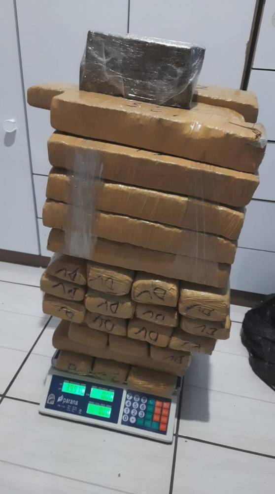 Polícia desarticula grupo que movimentava cerca de R$ 6 milhões por mês em drogas no RS e em SC - foto 3