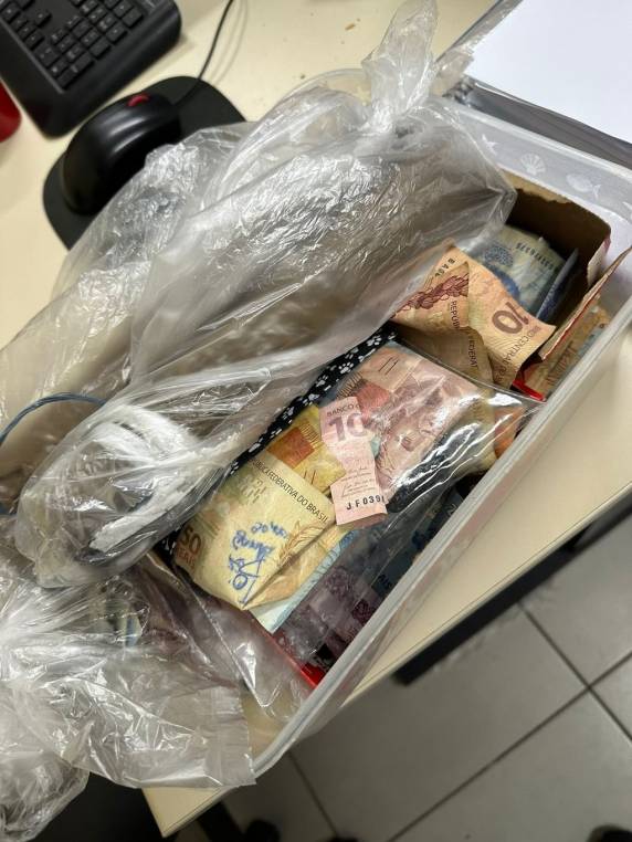 Polícia desarticula grupo que movimentava cerca de R$ 6 milhões por mês em drogas no RS e em SC - foto 4