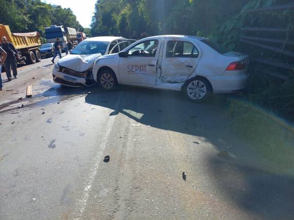 Acidente entre cinco veículos deixa pelo menos uma pessoa morta entre Santa Maria e Itaara na manhã desta terça - foto 2
