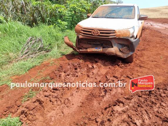 Colisão frontal entre dois veículos em estrada de chão batido, deixa uma pessoa ferida em Independência - foto 3