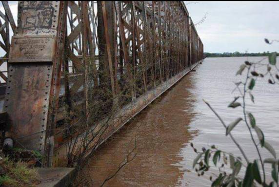 A ponte é a única ligação entre os municípios de Itaqui e Uruguaiana