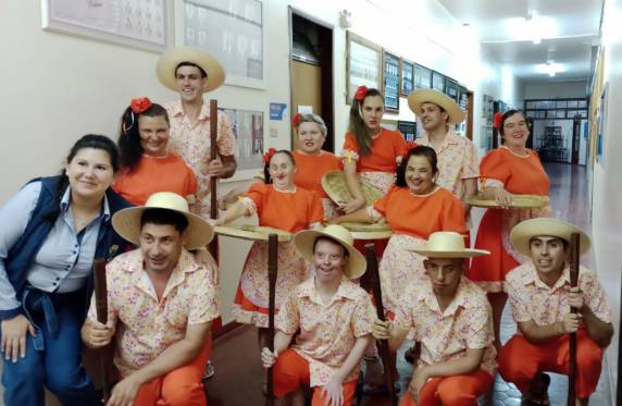Apae de Três de Maio conquista seis premiações no X Festival Regional Nossa Arte - foto 6