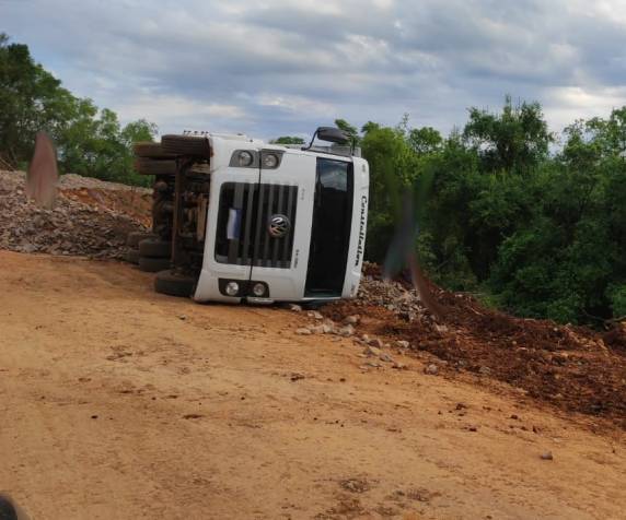 Ninguém ficou ferido, restando apenas dano materiais