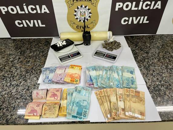 Polícia giram no bairro Sagrada Família