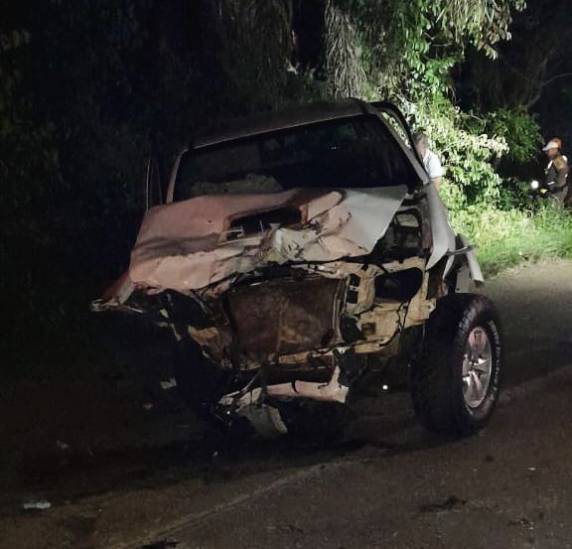 Grave acidente na BR-25 em Saldanha Marinho deixa dois feridos - foto 3