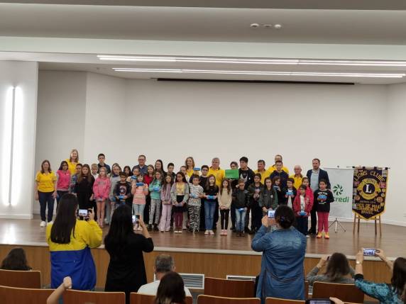 Campanha da Visão do Lions Clube entrega 42 óculos para alunos de escolas municipais de Três de Maio - foto 4