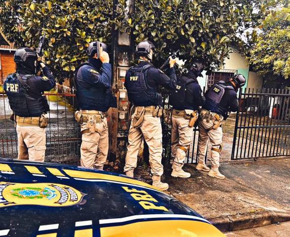 PRF participa de operação do GAECO contra quadrilha de estelionatários em SC e no PR - foto 4