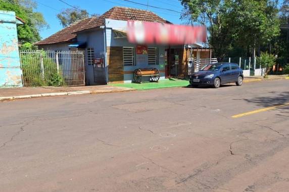 Dois feridos seguem hospitalizados; Polícia Civil investiga a motivação do crime