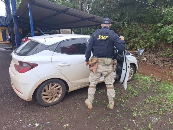 Motorista disse que pagou R$1000,00 pelo documento