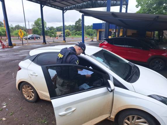 Motorista disse que pagou R$1000,00 pelo documento