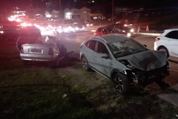Rodovia ficou fechada por cerca de uma hora na noite desta quarta-feira (8) no sentido Centro-Ana Rech