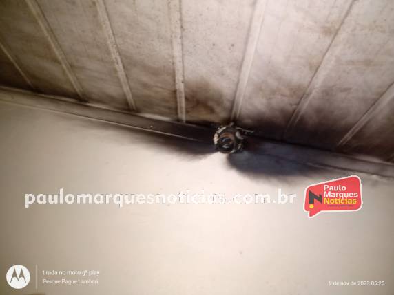 Descarga de raio destrói caixa de entrada de energia elétrica de residência, em Três de Maio - foto 4