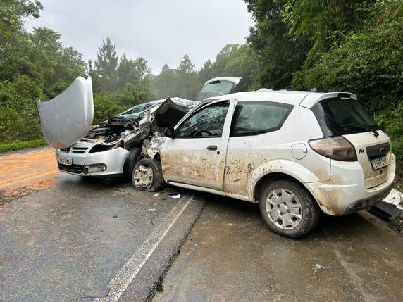 A vítima era a condutora de um automóvel Gol