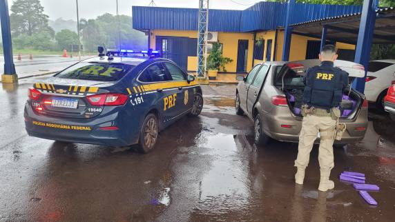 PRF e Brigada Militar prendem dois traficantes em Sarandi - foto 3