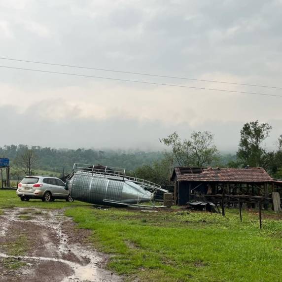 São Paulo das Missões vive dia de ''desespero'' com fortes temporais - foto 6