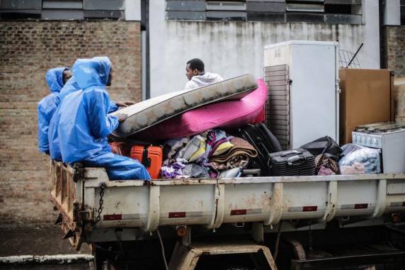 Solidariedade e persistência: moradores de Lajeado lamentam mais uma inundação e perda de bens - foto 4