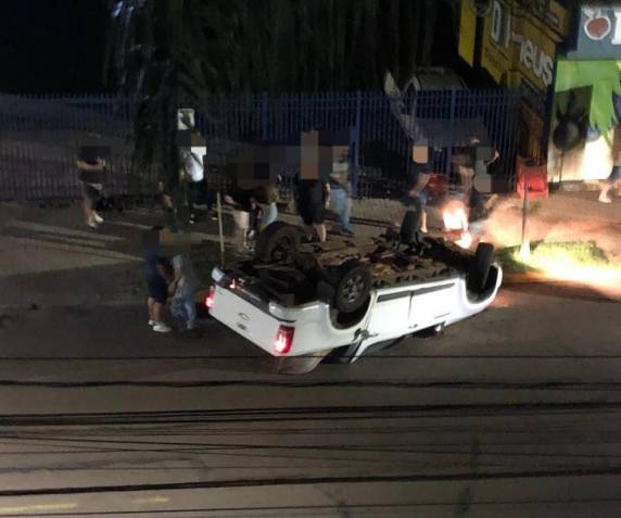 O acidente aconteceu durante a madrugada desta sexta-feira