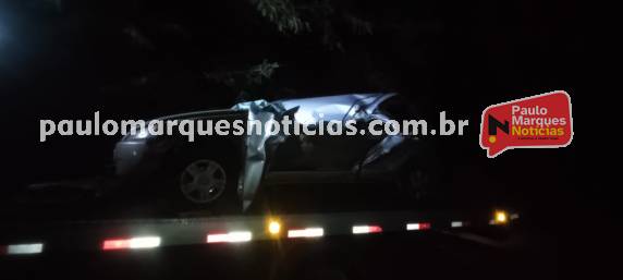 Homem e mulher ficaram feridos após veículo capotar no interior de Três de Maio - foto 3