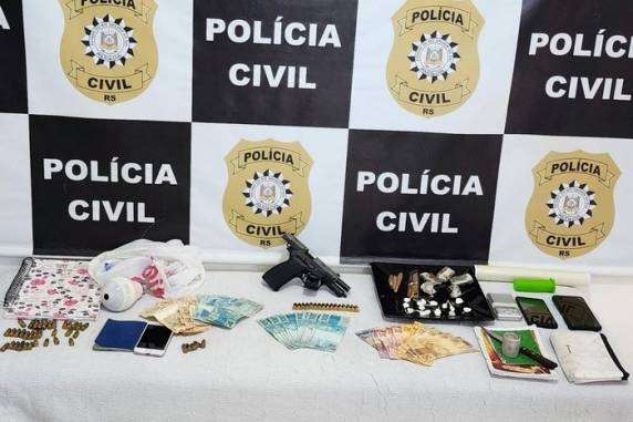 Operação apreendeu pistolas calibre 9mm com numeração suprimida, munição, cocaína e maconha