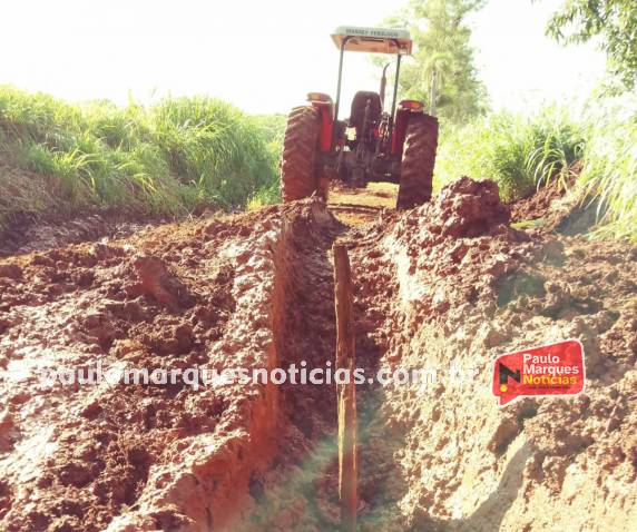 Moradores de Santo Antônio interior de Três de Maio, pedem urgência em recuperação de estrada - foto 2