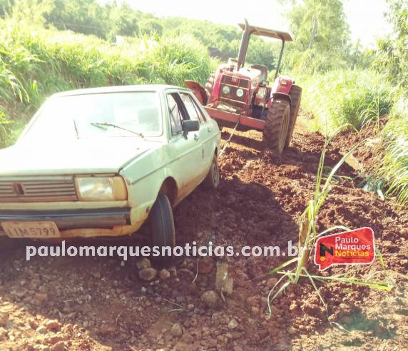 Moradores de Santo Antônio interior de Três de Maio, pedem urgência em recuperação de estrada - foto 3
