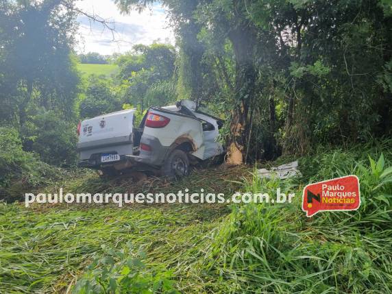 Saída de pista deixa duas vítimas fatais na BR-472 entre Três de Maio e Boa Vista do Buricá - foto 3