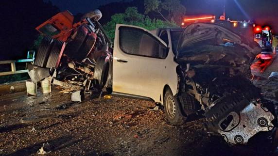 Estrada de terra nem sempre é trilha: respeite às normas e evite acidentes  - 13/01/2017 - UOL Carros