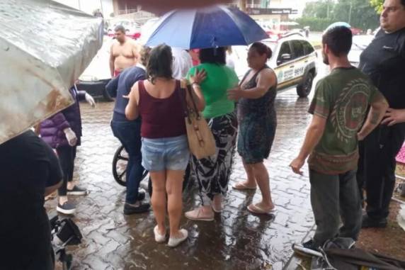 Ônibus tomba e deixa feridos em Machadinho - foto 2