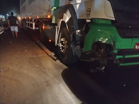 Homem fica ferido em acidente entre carro e caminhão na BR-386 em Soledade - foto 3