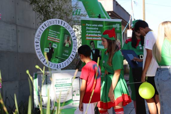Sicredi ensinou e divertiu visitantes na 4ª Expo Alegria - foto 4