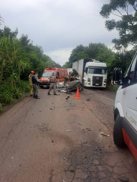 Condutor fica ferido em colisão frontal na RSC-472, em Tenente Portela - foto 2