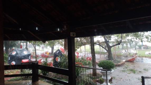 Fortes ventos causam estragos em diversos pontos da cidade de Santo Ângelo - foto 3