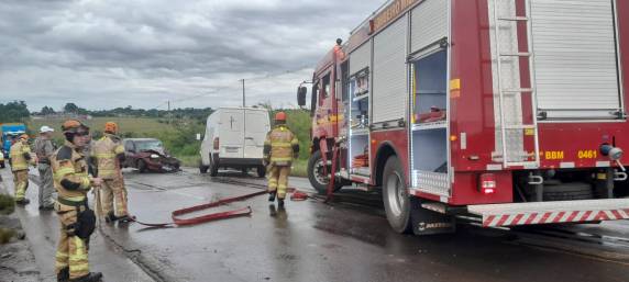 Acidente envolveu três veículos na RS-342 em Cruz Alta - foto 2