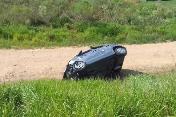 Acidente com três veículos mata uma pessoa e causa lentidão na BR-290 - foto 5