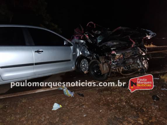 A colisão entre os veículos ocorreu no início da madrugada no trajeto entre Três de Maio e Horizontina