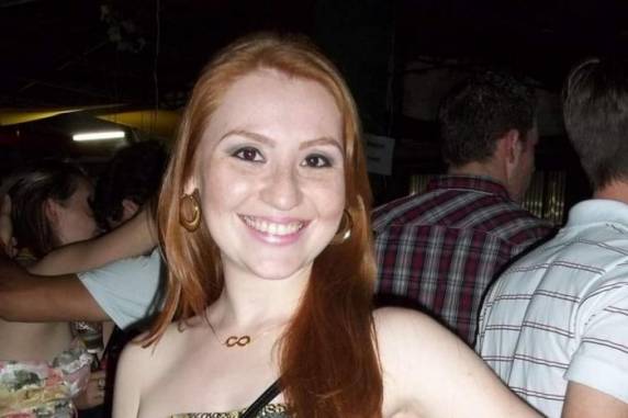 Charles foi sentenciado neste mês a 18 anos de reclusão por matar Kely Fernanda Ostwald a tiros, mas poderá recorrer fora da prisão