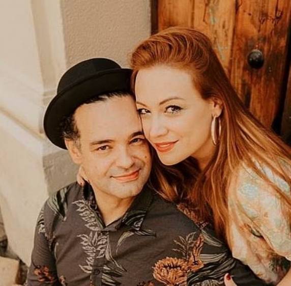 Ariane Ross e o companheiro morreram no domingo. Ivan Gonçalves Teixeira era pianista da cantora Luiza Possi.