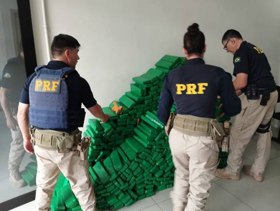 A apreensão poderia render mais de 1,1 milhão de reais ao crime organizado