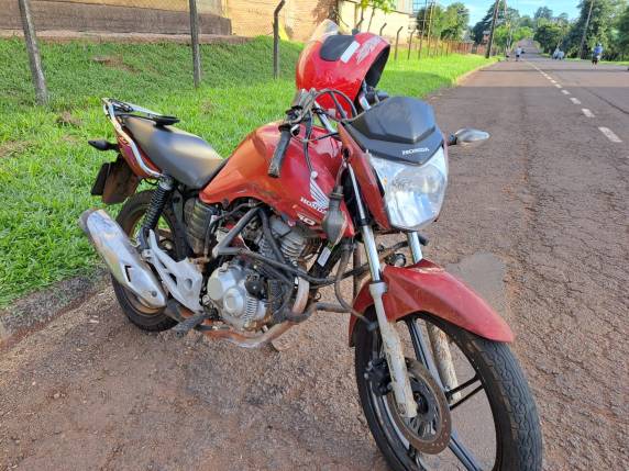 Colisão envolvendo a moto que o homem pilotava e um veículo Cruze ocorreu na Av. Porto Alegre