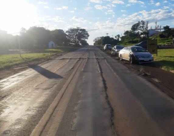Automóvel capota após colisão traseira na RS-210 em São Martinho - foto 4