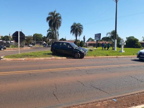 Carreta tomba após colisão com automóvel no trevo Jayma Caetano Braum em São Luiz Gonzaga - foto 4