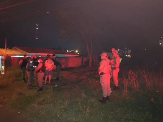 A ocorrência foi atendida pelo Corpo de Bombeiros e Brigada Militar. A Polícia Civil e perícia foram acionadas.