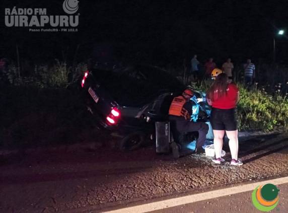 Grave colisão entre carro e máquina agrícola deixa feridos na BR-285 em Mato Castelhano - foto 3