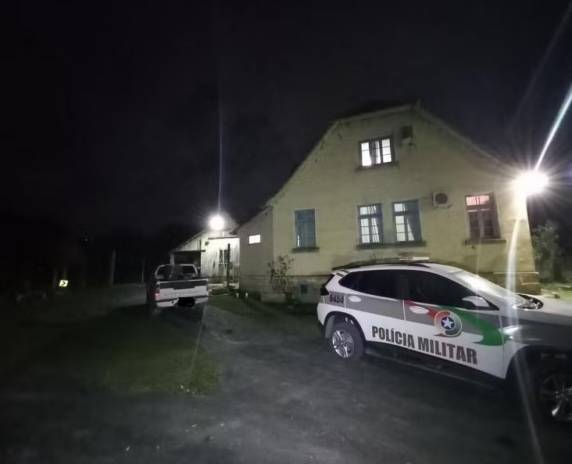 Assassinato ocorreu em Dona Emma. Cidade de 4,2 mil habitantes teve segundo feminicídio em um mês.