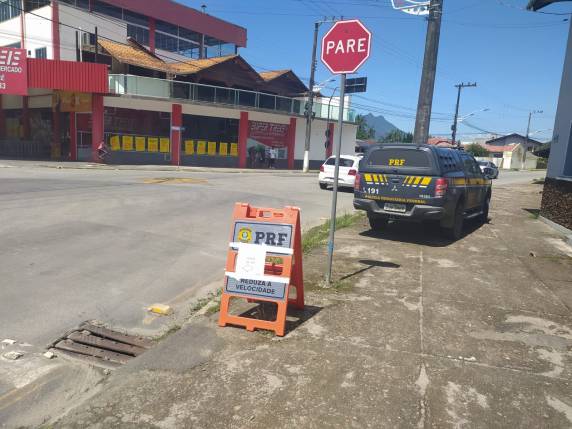BR-280 sentido oeste em Guaramirim é interditada para obras emergenciais - foto 2