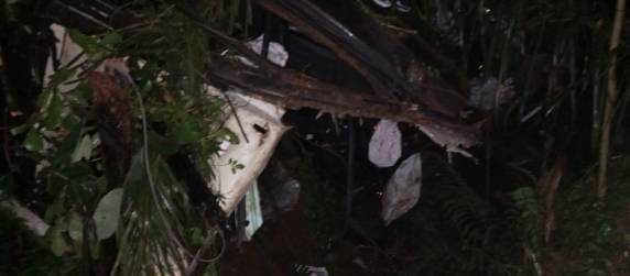 Thiago Rodrigo Genari, 44 anos, era condutor de um Audi A3 que saiu da pista na altura do Km 125. Mais duas pessoas ficaram feridas