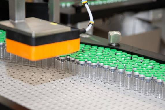 Outras 570 mil devem chegar em fevereiro; público alvo será crianças e adolescentes de 10 a 14 anos