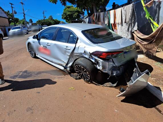 Os veículos colidiram em uma rótula do cruzamento da Av. Getúlio Vargas e a rua Jorge Leopoldo Weber