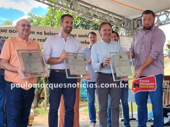 Governador Eduardo Leite assina ordem de serviço para início de obra do acesso asfáltico em Alegria - foto 4